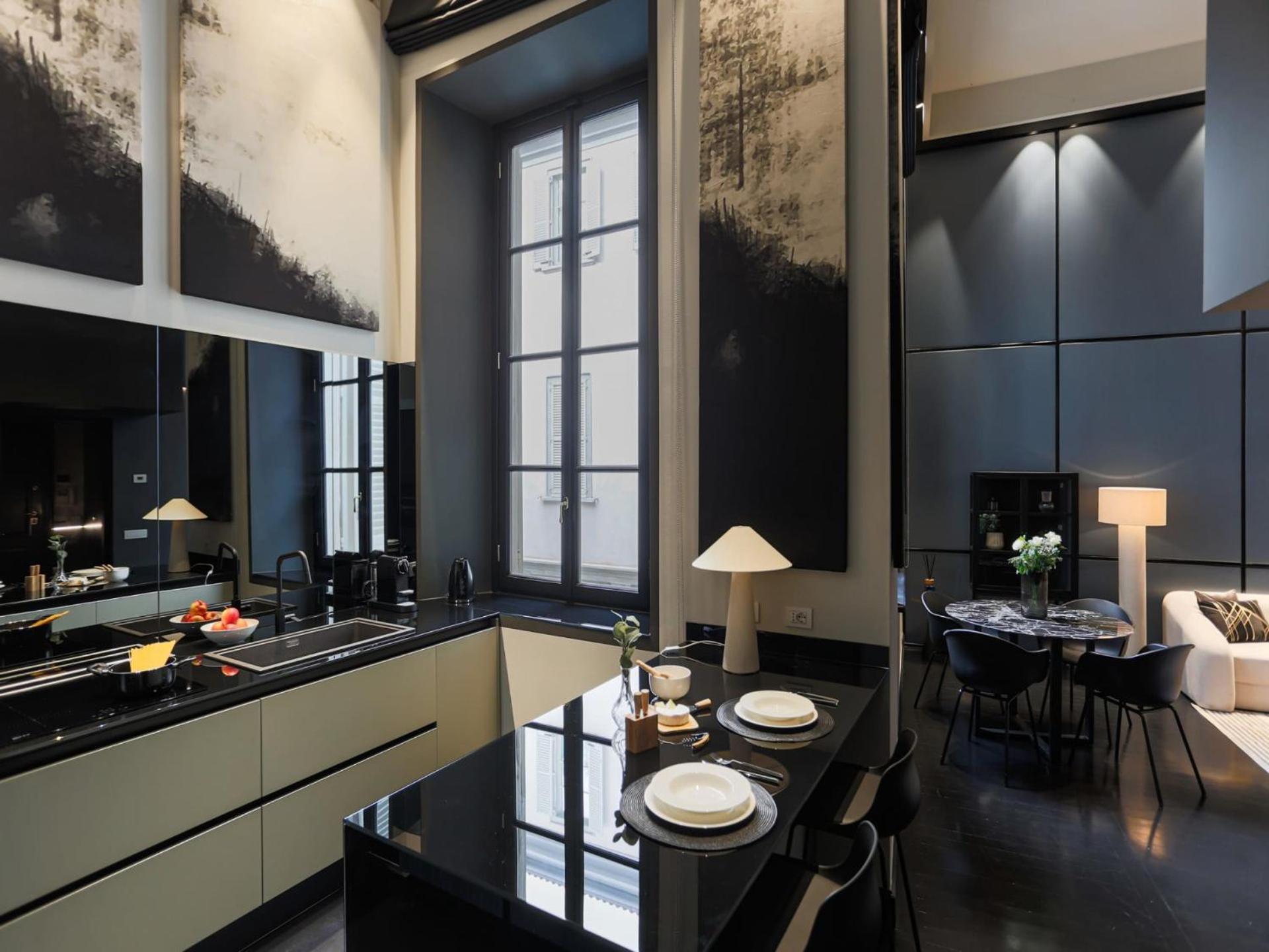 The Rent - Refined Loft In Downtown Apartment *